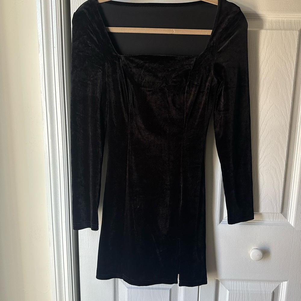 Elegant Black Velvet Dress